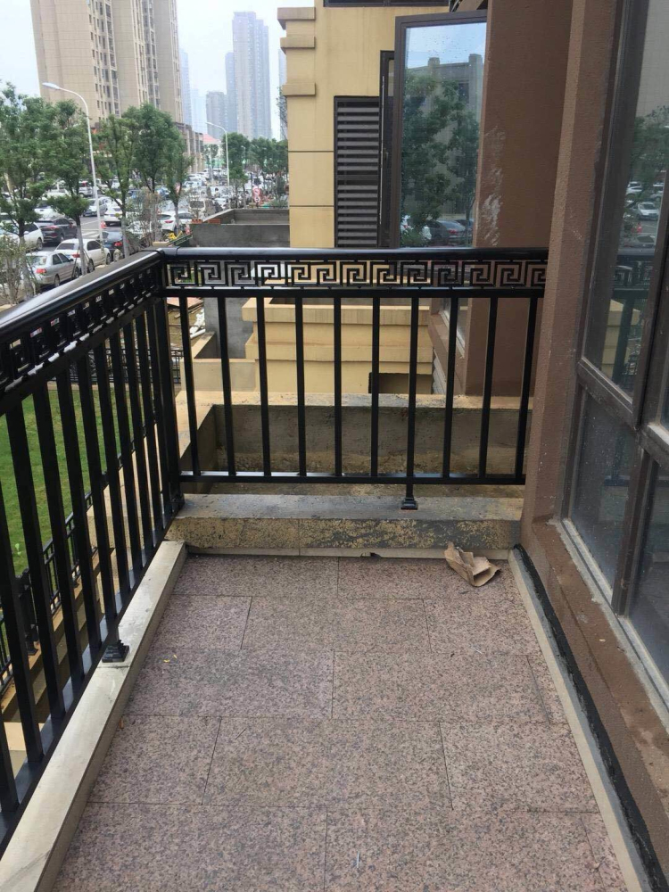 鋁藝護(hù)欄