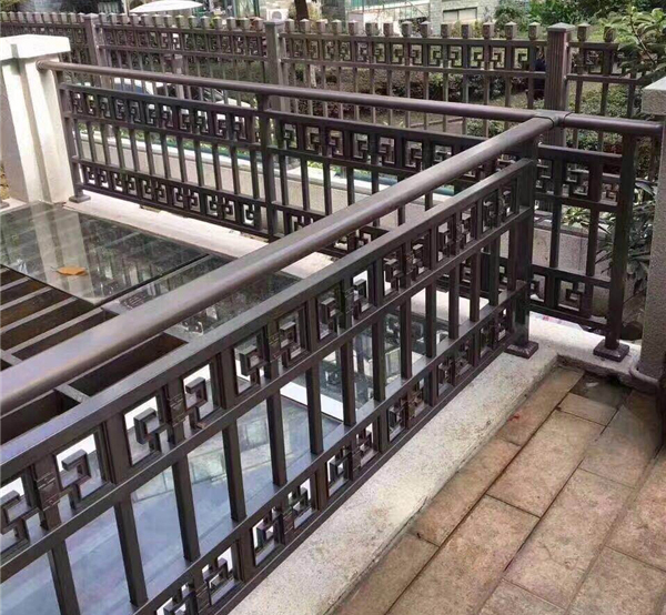 鋁藝護(hù)欄